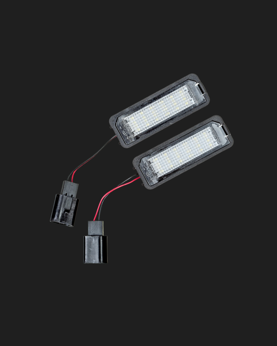 White 24-SMD Bolt-On LED Lamps For License Plate Lights or Backup Reve White 24-SMD Bolt-On LED Lamps For License Plate Lights or Backup Reve