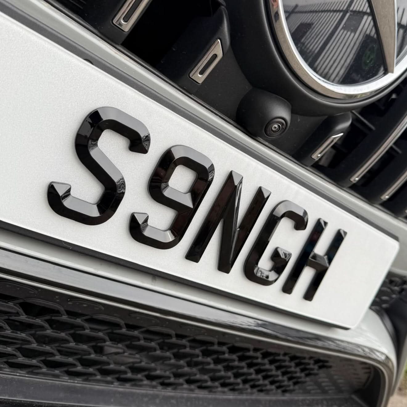 BEVEL GLOSS 4D NUMBER PLATES